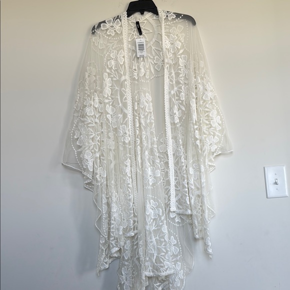 Torrid Tops - New Elegant White Lace cardigan